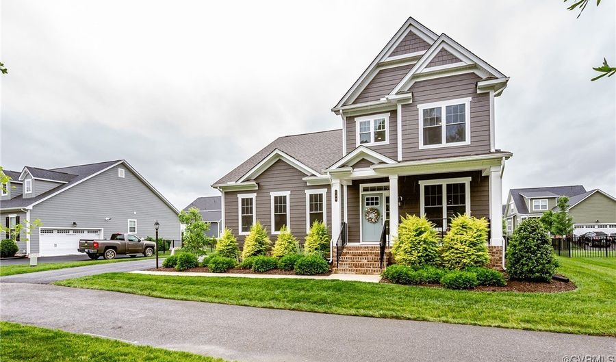 720 Chapman St, Ashland, VA 23005 - 3 Beds, 3 Bath