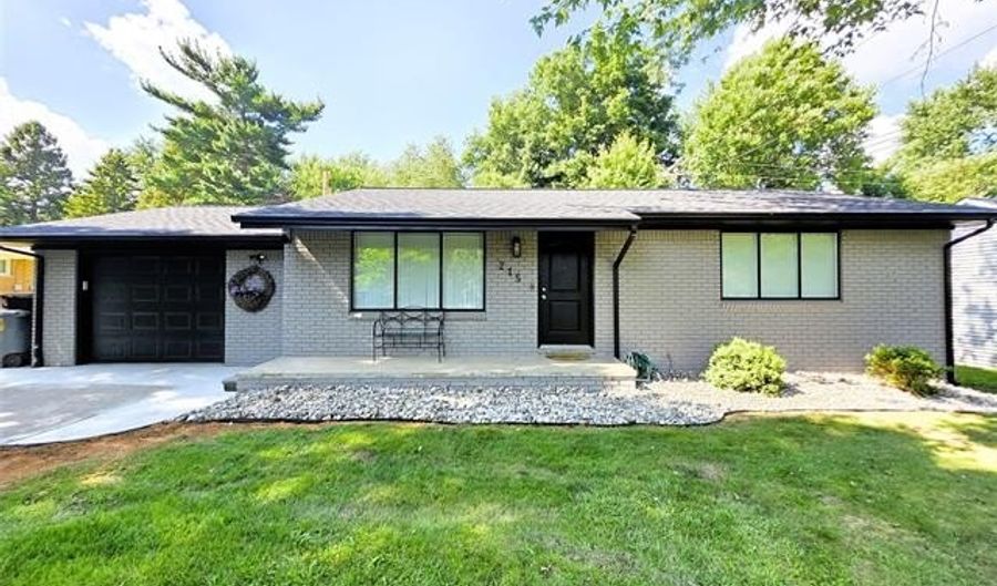 215 Almont Ave, Almont, MI 48003 - 3 Beds, 3 Bath