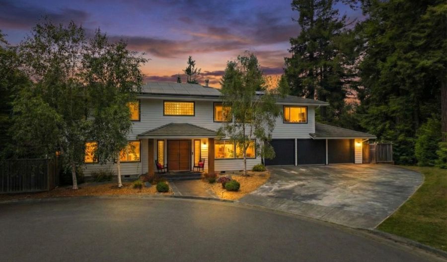 1346 Diamond Dr, Arcata, CA 95521 - 4 Beds, 4 Bath