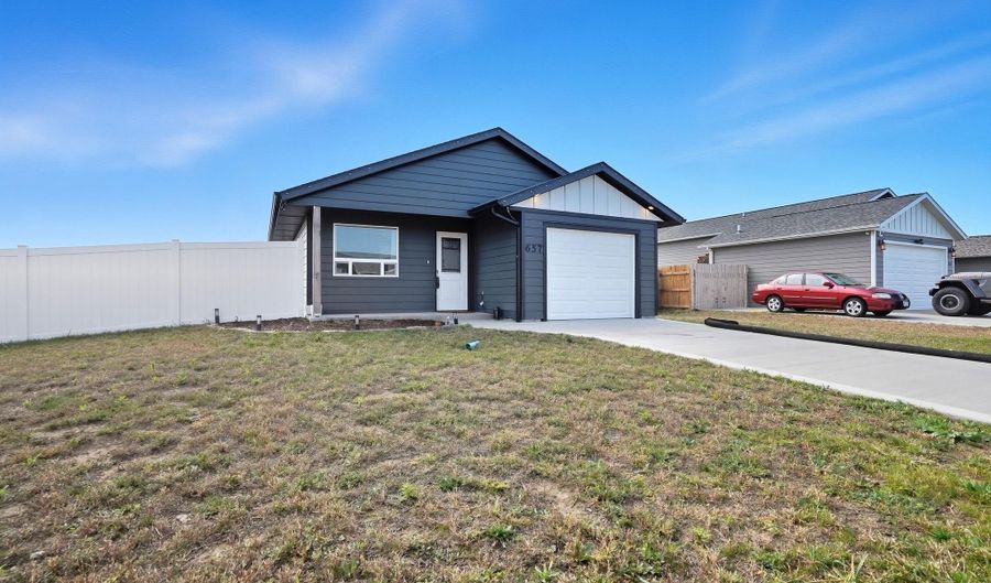 657 Liberty Park Dr, Box Elder, SD 57719 - 2 Beds, 1 Bath