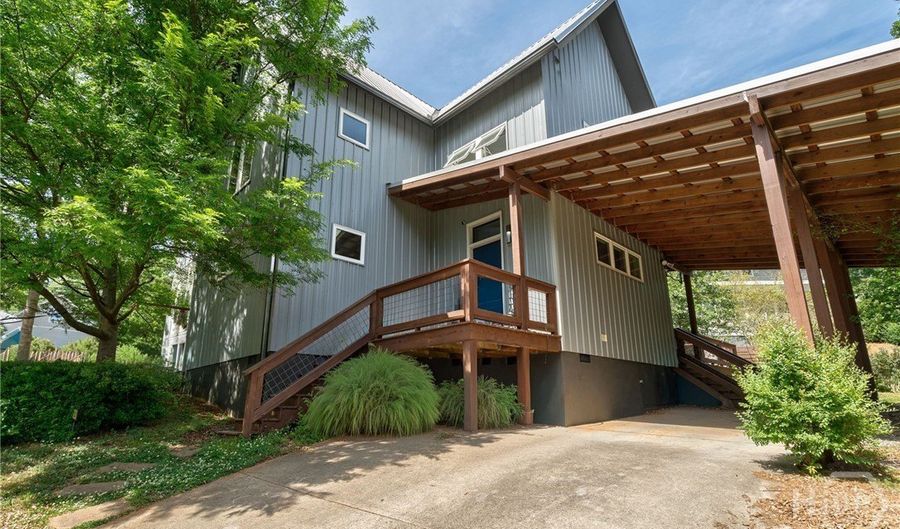 241 Pearl St, Athens, GA 30601 - 4 Beds, 2 Bath