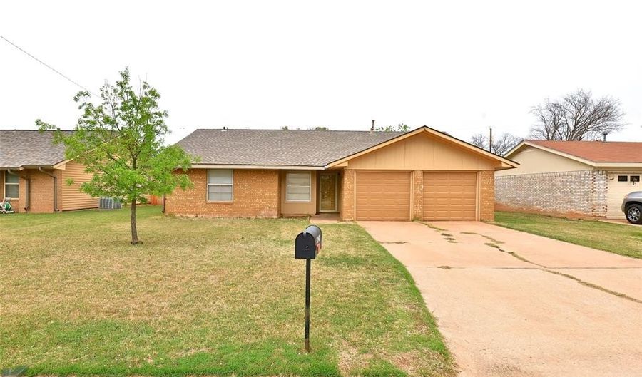 5242 Fairmont St, Abilene, TX 79605 - 3 Beds, 2 Bath