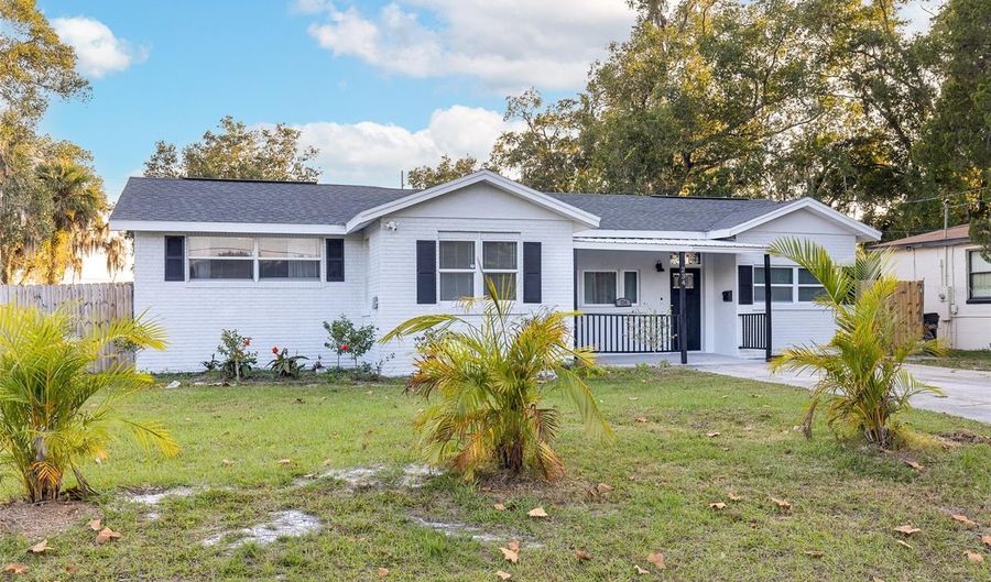 234 W MAGNOLIA St, Apopka, FL 32703 - 3 Beds, 2 Bath