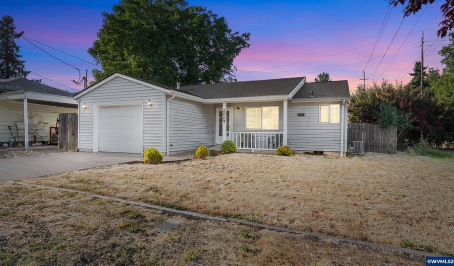 2007 17th Ave SW, Albany, OR 97321 - 3 Beds, 2 Bath