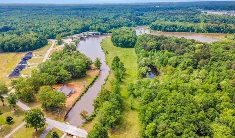 Deer Road, Aberdeen, MS 39730 - 0 Beds, 0 Bath