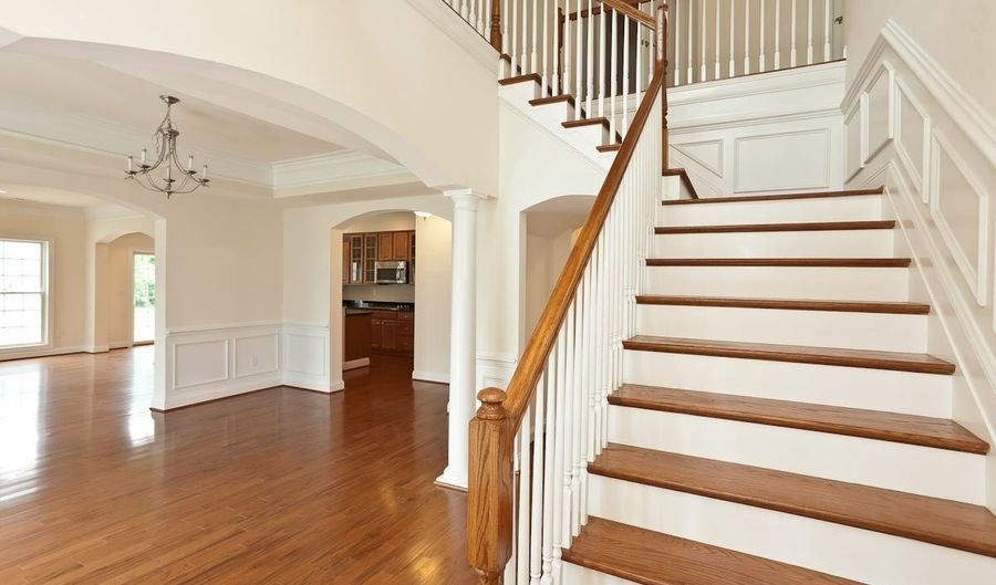 12 CHESTNUT WOODS Dr, Bel Air, MD 21014 - 3 Beds, 3 Bath