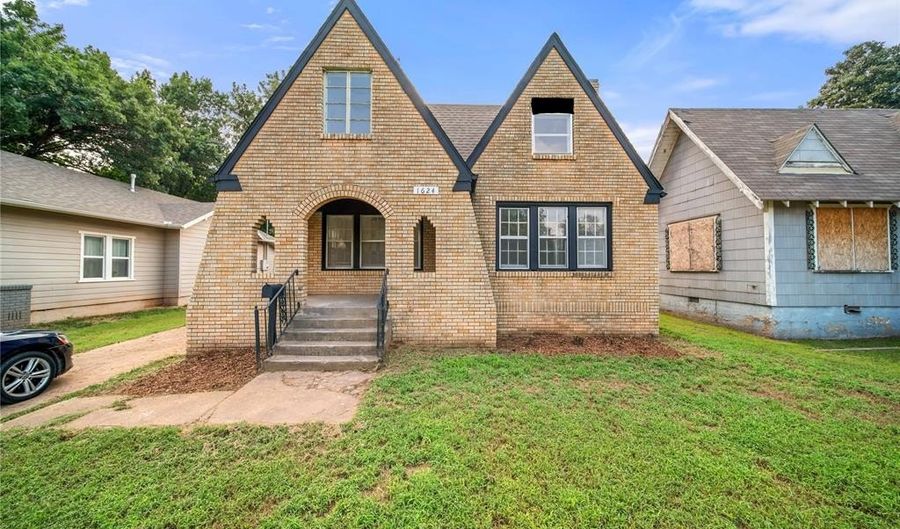 1624 S 19th St, Chickasha, OK 73018 - 4 Beds, 2 Bath