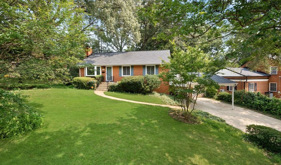 7408 MASONVILLE Dr, Annandale, VA 22003 - 3 Beds, 2 Bath
