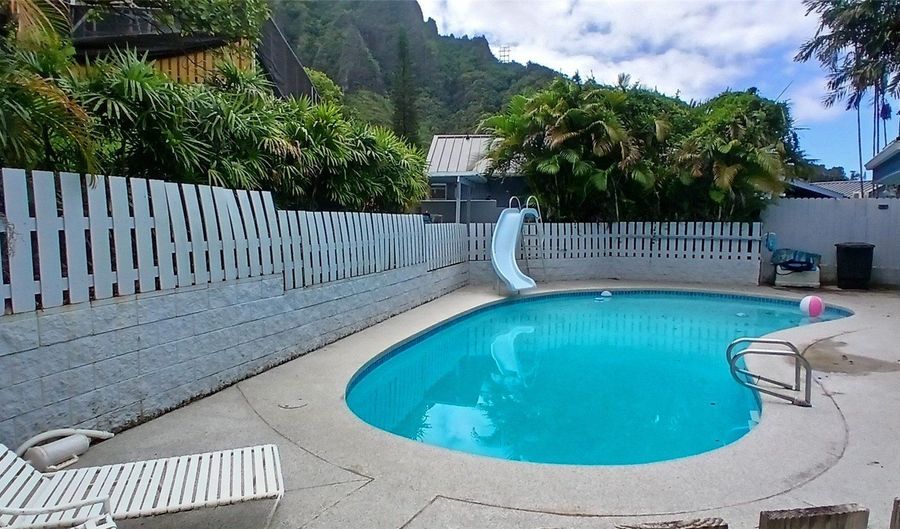 46-046 Puulau Pl, Kaneohe, HI 96744 - 5 Beds, 2 Bath