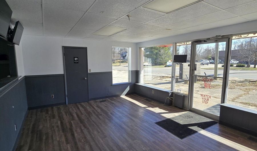 440 E Main St, Bloomfield, IN 47424 - 0 Beds, 0 Bath