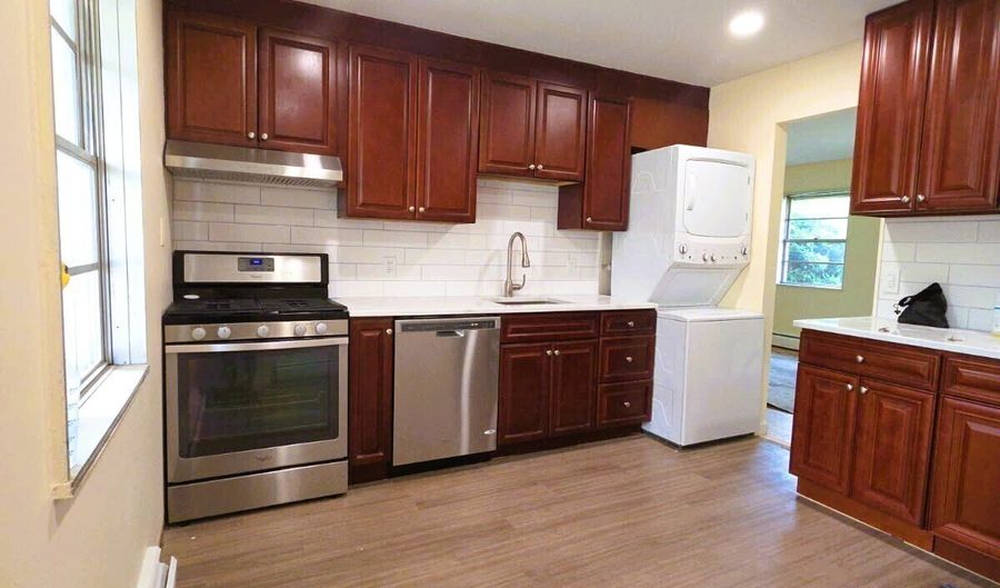 43 Fairview Dr 2, Danbury, CT 06810 - 1 Beds, 1 Bath