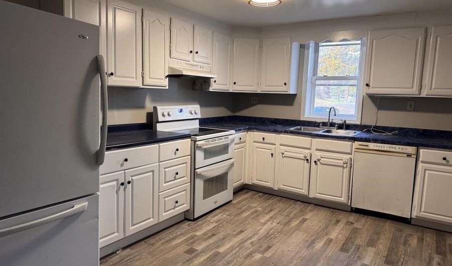 821 Route 9, Chesterfield, NH 03466 - 4 Beds, 2 Bath