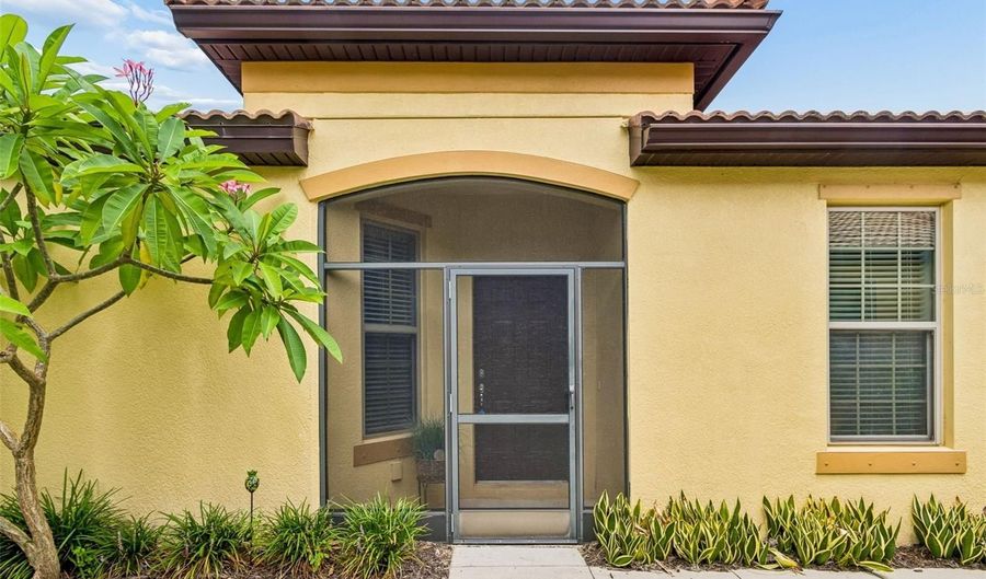 322 MYSTIC FALLS Dr, Apollo Beach, FL 33572 - 2 Beds, 2 Bath