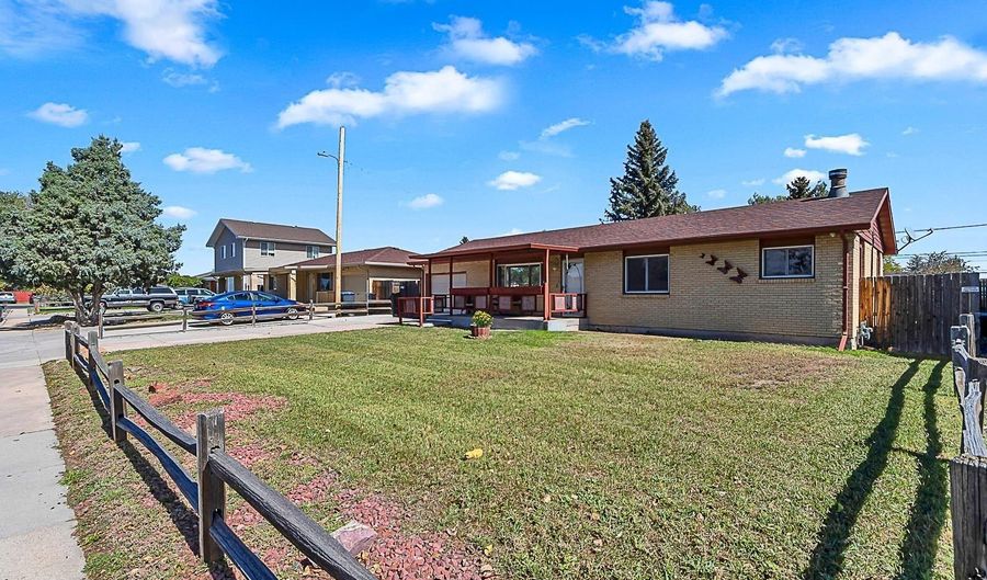 1309 DIAMOND Ave, Cheyenne, WY 82001 - 3 Beds, 2 Bath