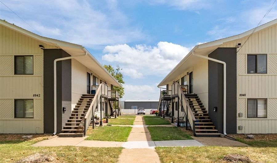 8942-8948 Eden Ave, Affton, MO 63123 - 0 Beds, 0 Bath