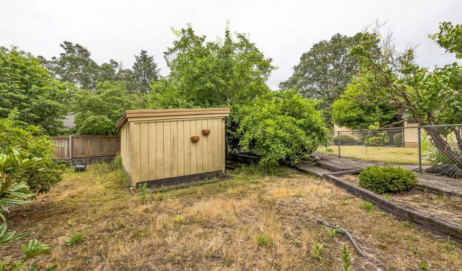 7000 SW 130TH Ave, Beaverton, OR 97008 - 4 Beds, 2 Bath