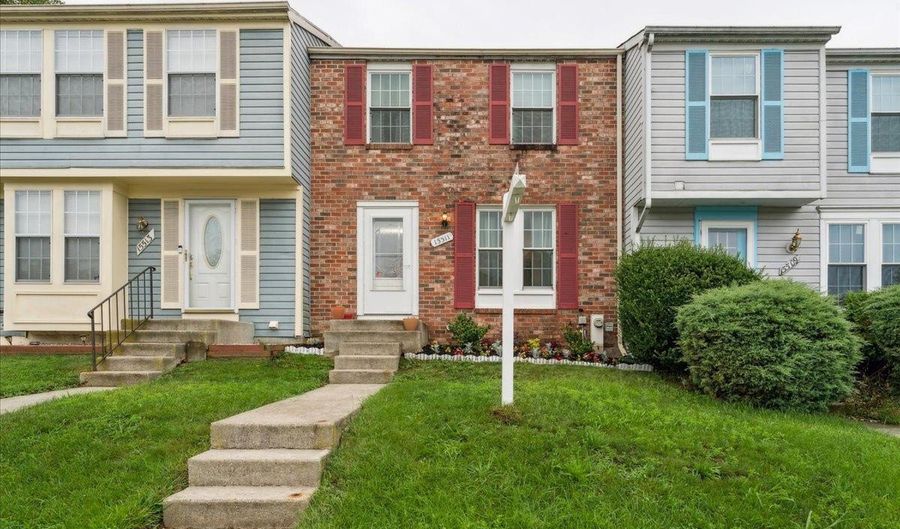 15511 NORWEGIAN Ct, Bowie, MD 20716 - 3 Beds, 2 Bath
