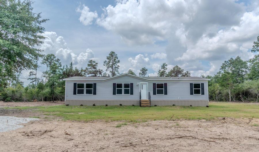 2833 Vancouver Dr, Alford, FL 32420 - 4 Beds, 2 Bath