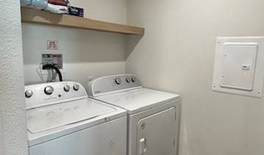 2700 E. Valley Pkwy 189, Escondido, CA 92027 - 4 Beds, 2 Bath