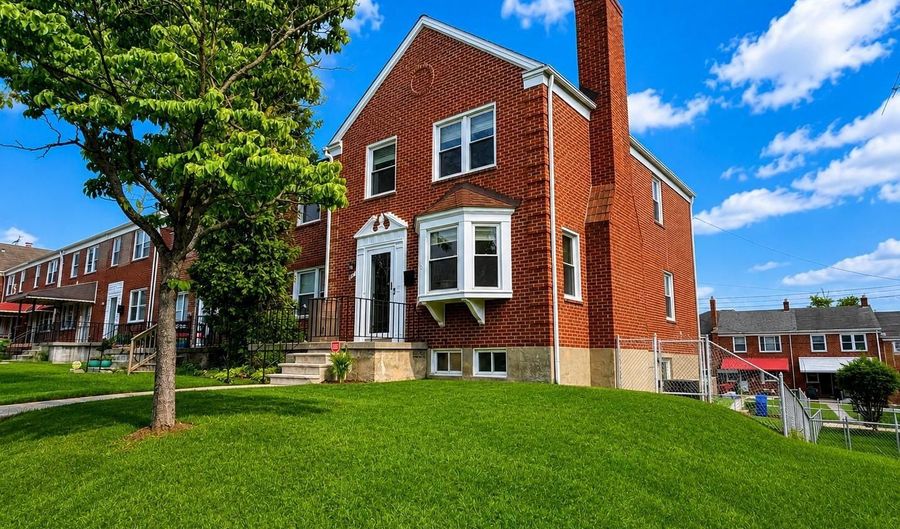 1615 BURNWOOD Rd, Baltimore, MD 21239 - 4 Beds, 3 Bath