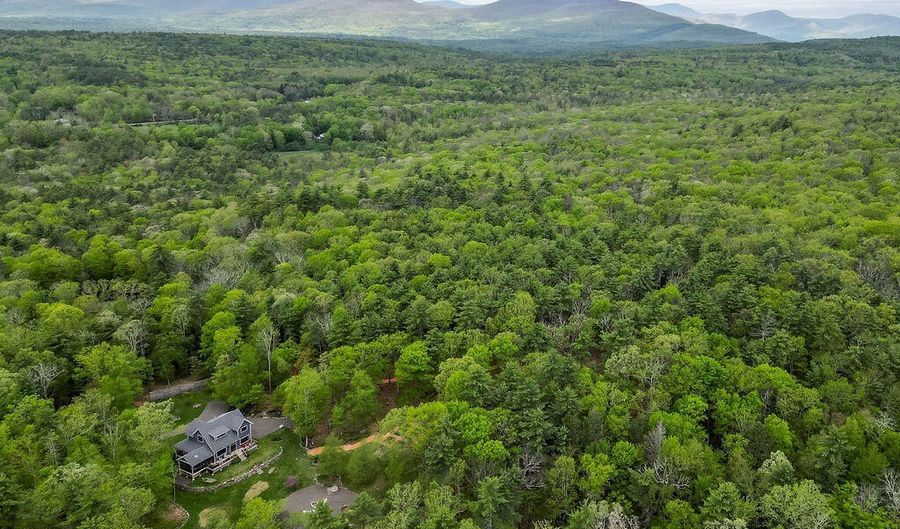 43 Bee Tree Ln, Accord, NY 12404 - 3 Beds, 4 Bath