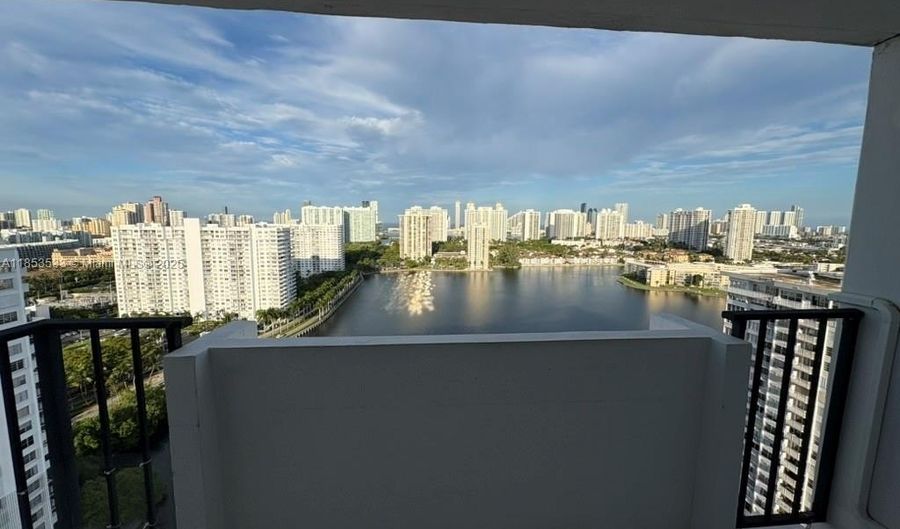 2750 NE 183rd St 2510, Aventura, FL 33160 - 2 Beds, 2 Bath