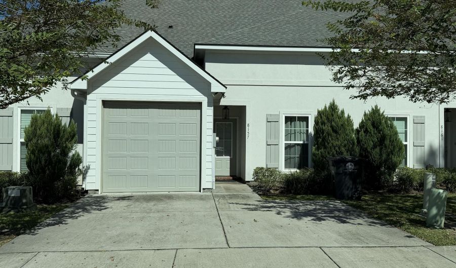 8157 Village Lake Ave, Baton Rouge, LA 70820 - 2 Beds, 2 Bath
