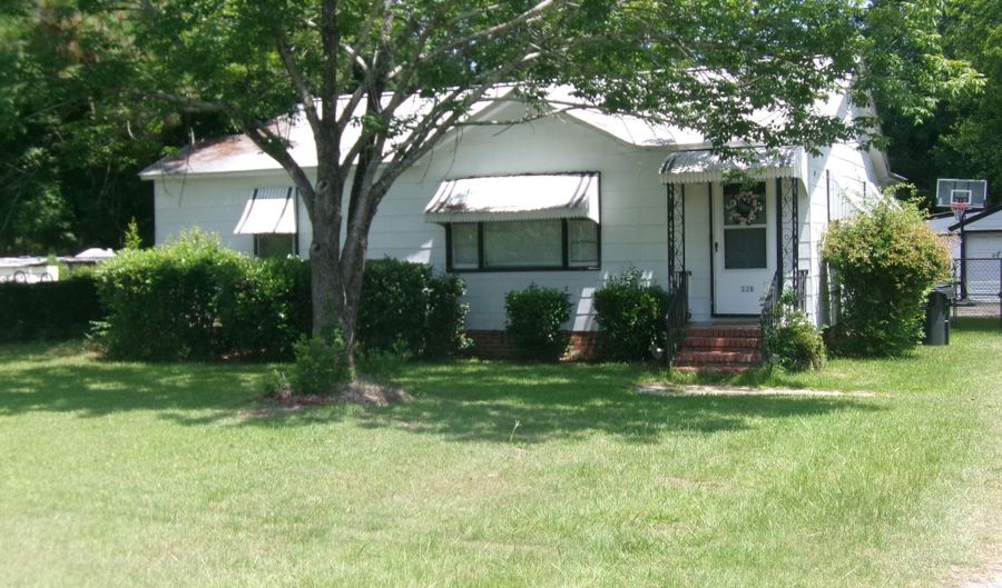 228 NE Memory Dr, Augusta, GA 30906 - 3 Beds, 2 Bath