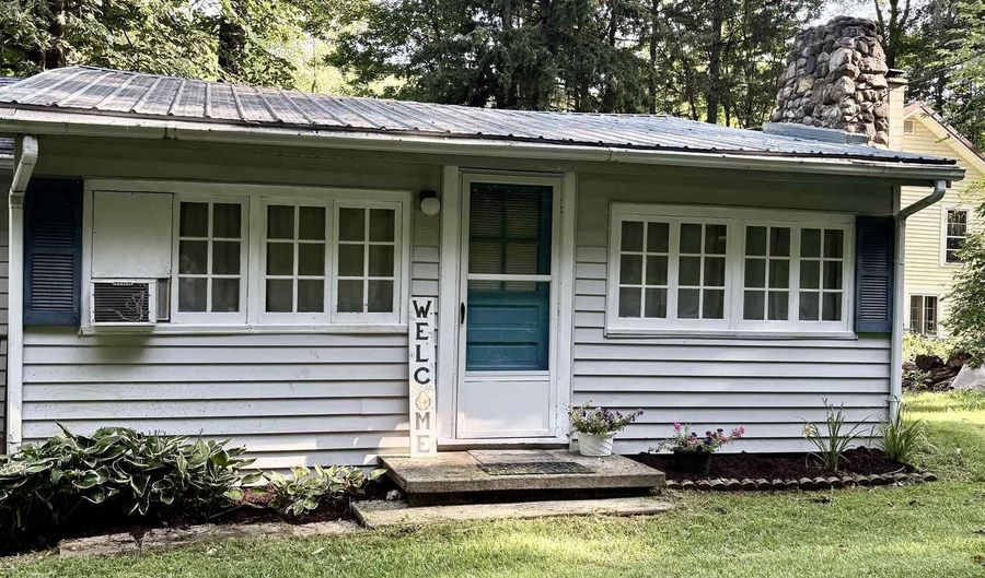 320 110 Ln, Hamilton, IN 46742 - 1 Beds, 1 Bath