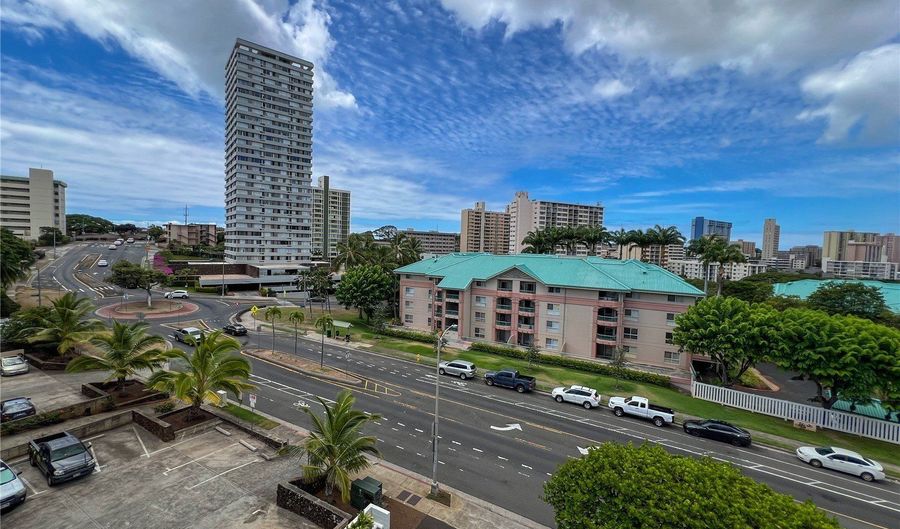 1077 Ala Napunani St 606, Honolulu, HI 96818 - 1 Beds, 1 Bath