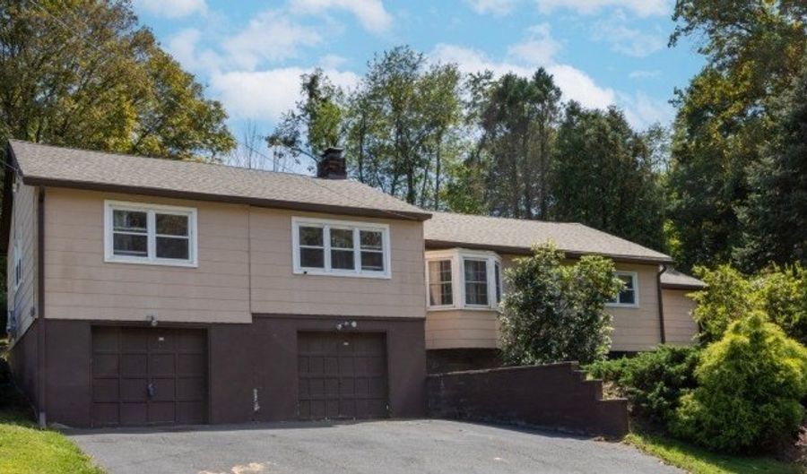 364 Creek Rd, Alexandria Twp., NJ 08825 - 3 Beds, 2 Bath