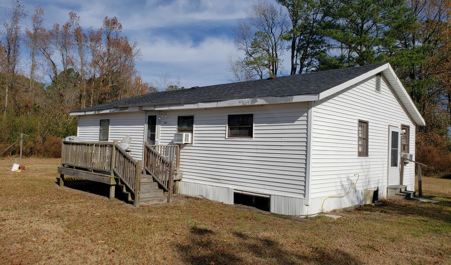 1287 Haw Branch Rd, Beulaville, NC 28518 - 3 Beds, 2 Bath