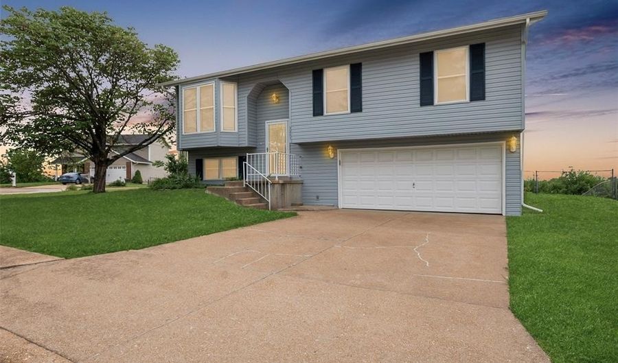 3267 Lupine Dr, Arnold, MO 63010 - 3 Beds, 2 Bath