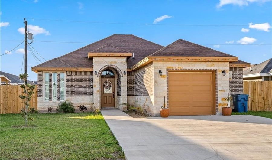 813 Dove St, Alamo, TX 78516 - 3 Beds, 3 Bath
