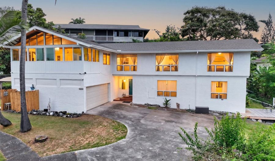 75-5777 MILENA Pl, Kailua Kona, HI 96740 - 6 Beds, 4 Bath
