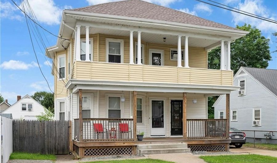39 Ferncliff Ave, North Providence, RI 02911 - 4 Beds, 2 Bath
