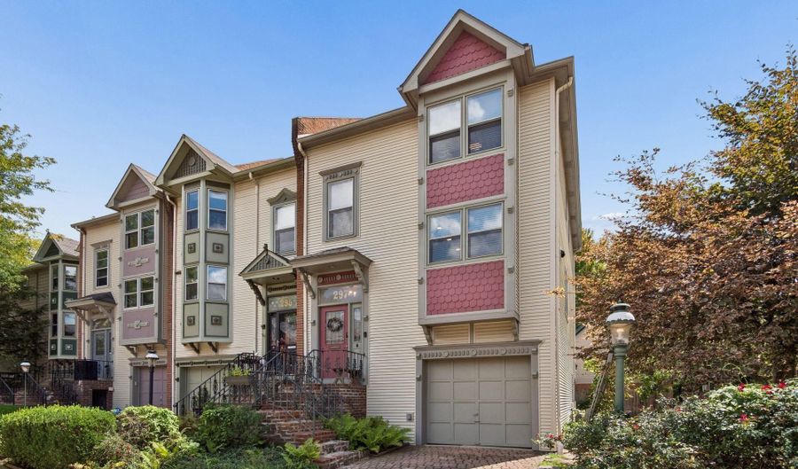 297 W 1st Ave, Columbus, OH 43201 - 2 Beds, 3 Bath