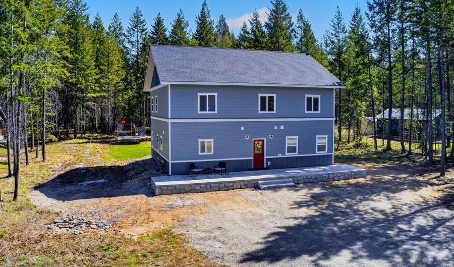 334 Hardy Loop, Bonners Ferry, ID 83805 - 5 Beds, 4 Bath