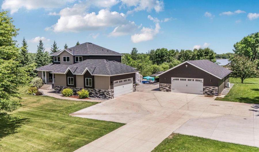 32712 182nd Ave, Avon, MN 56310 - 6 Beds, 4 Bath