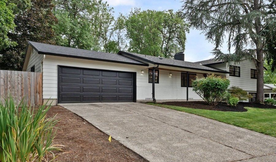 6225 SW CROSS CREEK Dr, Beaverton, OR 97078 - 4 Beds, 3 Bath
