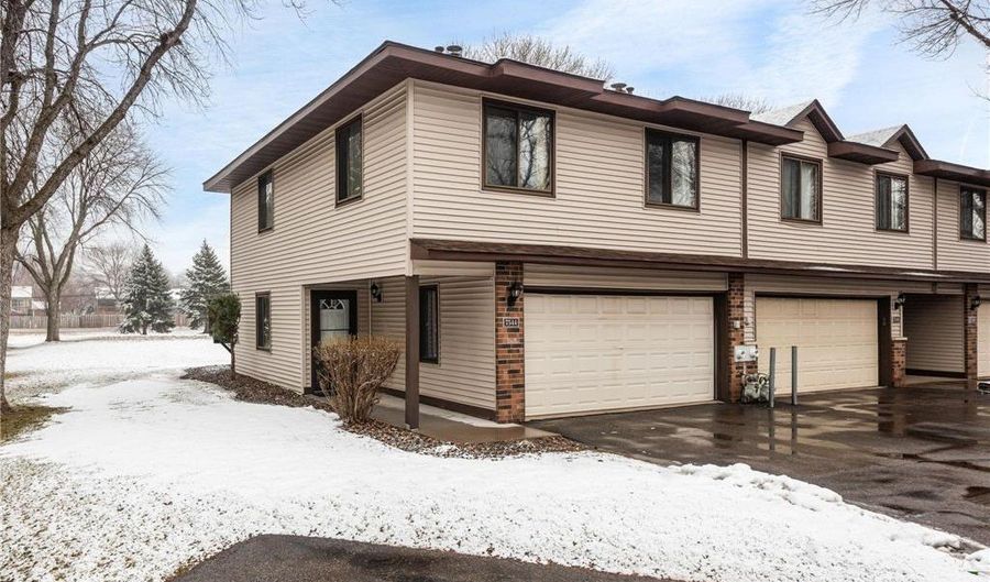 7544 Maplebrook Pkwy N, Brooklyn Park, MN 55445 - 2 Beds, 1 Bath