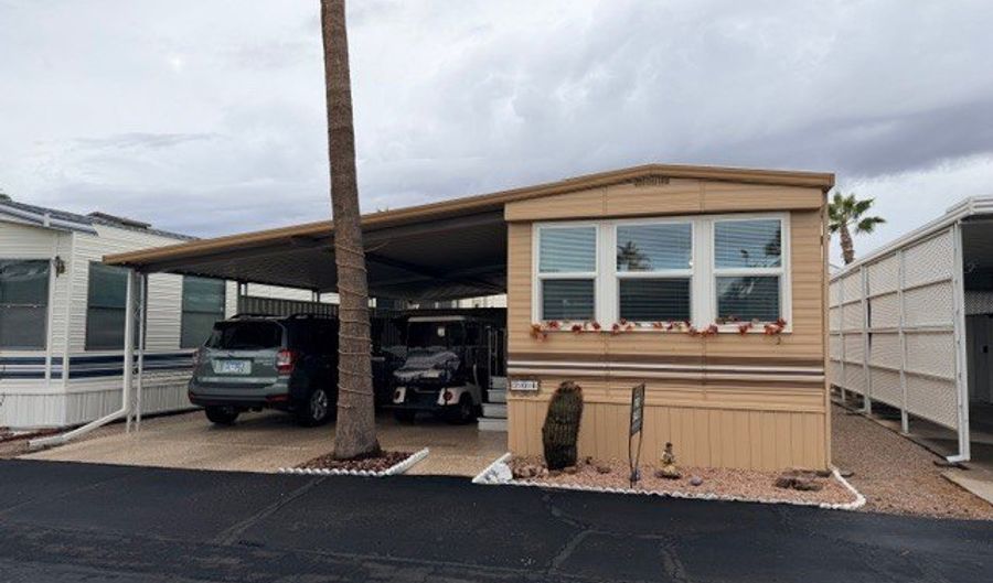 400 N. Plaza Drive Lot 704, Apache Junction, AZ 85120 - 1 Beds, 1 Bath