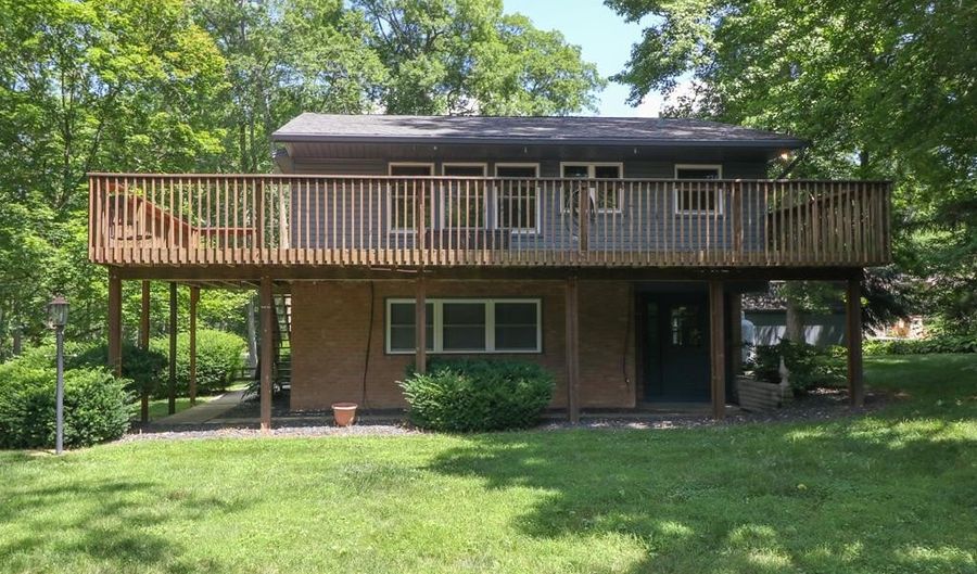 411 Lakeshore Rd, Ashland, OH 44805 - 2 Beds, 2 Bath