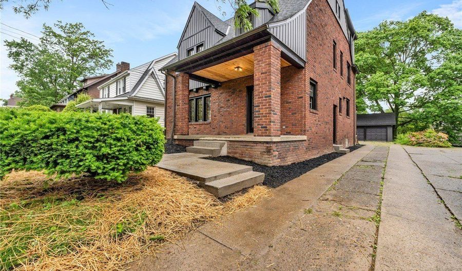 229 Metz Ave, Akron, OH 44303 - 4 Beds, 3 Bath