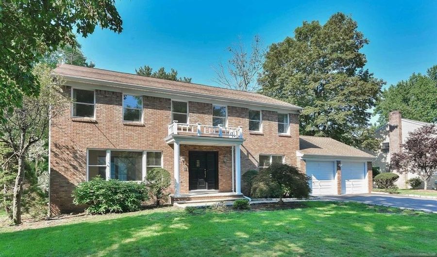 946 Closter Dock Rd, Alpine, NJ 07620 - 4 Beds, 3 Bath
