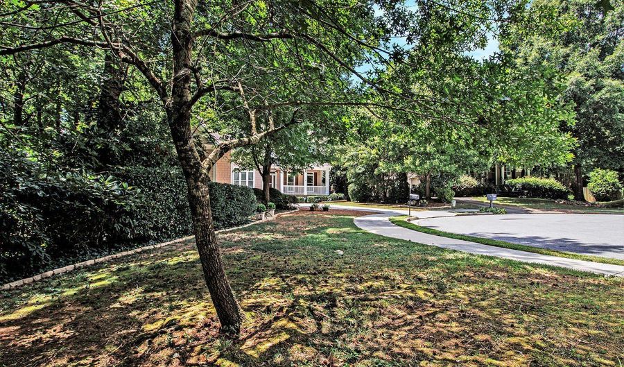 3698 Lakeview, Tucker, GA 30084 - 6 Beds, 5 Bath