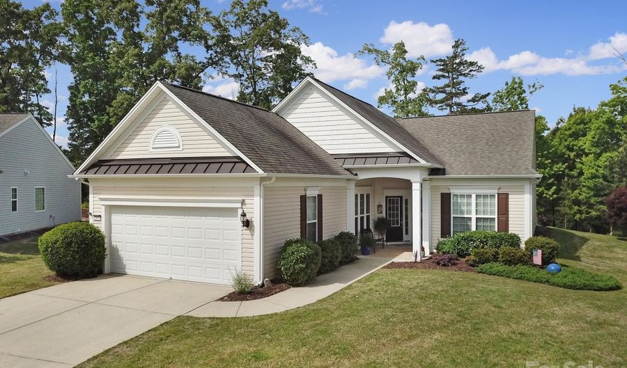 2113 Kennedy Dr, Fort Mill, SC 29707 - 2 Beds, 2 Bath
