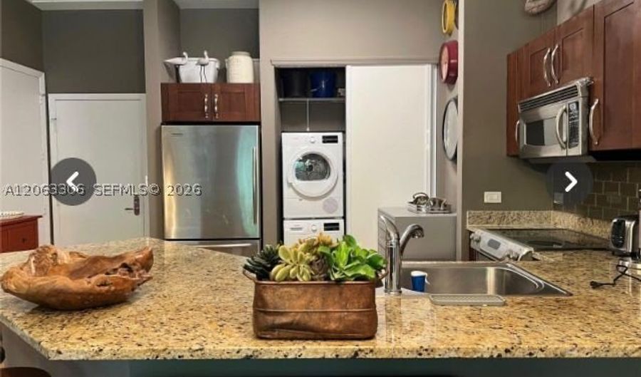 20000 E Country Club Dr 114, Aventura, FL 33180 - 2 Beds, 2 Bath