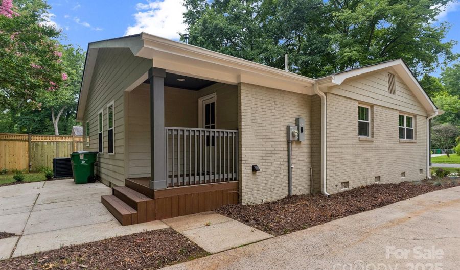 1208 Tarrington Ave, Charlotte, NC 28205 - 3 Beds, 3 Bath