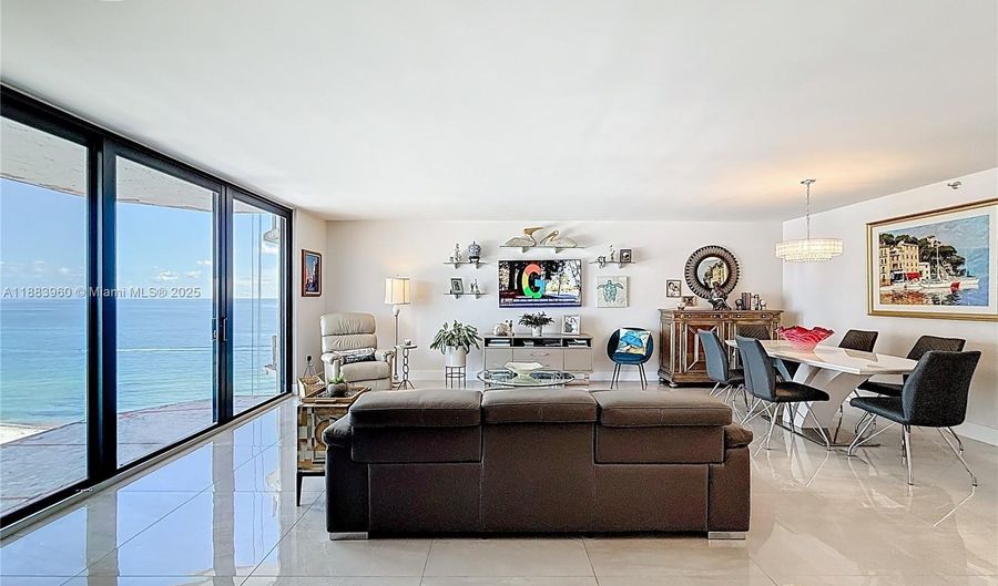 6061 Collins Ave 20C, Miami Beach, FL 33140 - 2 Beds, 2 Bath